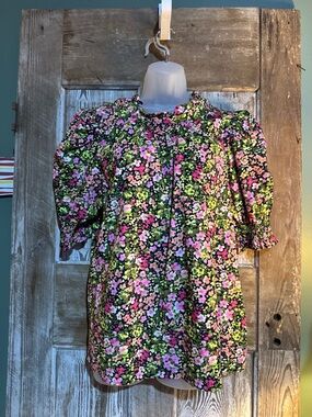 crown & ivy Pink and Green Floral Puff-Sleeve Dress